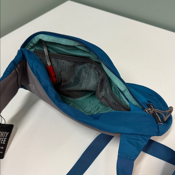 Osprey Teal Travel Backpack - Picture 5 of 5